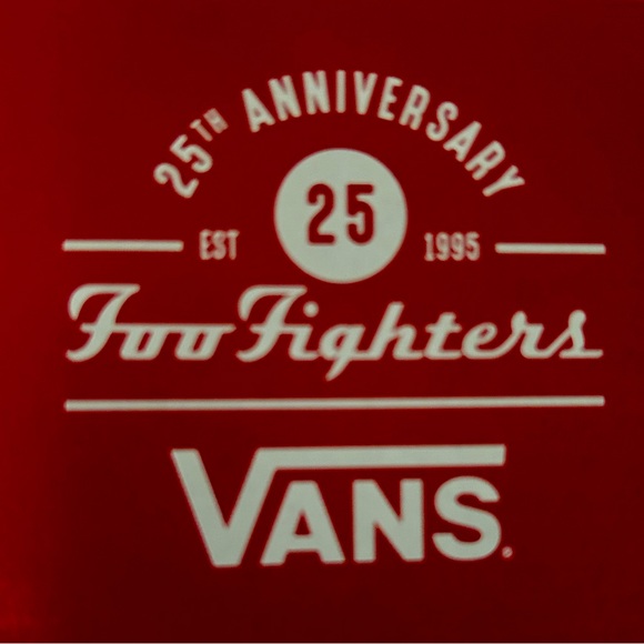 Foo Fighters Vans 25th Anniversary Brand New! Size 8 and new with the Vans Box. - Picture 3 of 8